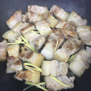 板栗香菇红烧肉步骤7