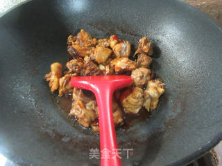 锅巴三黄鸡步骤10