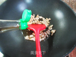 肉丝彩椒炒黄豆芽步骤5
