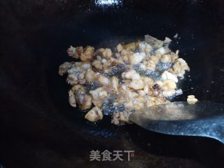 木耳剁椒蒸土鸡步骤4