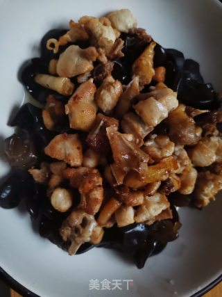 木耳剁椒蒸土鸡步骤7