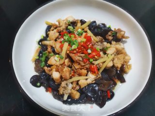 木耳剁椒蒸土鸡步骤9