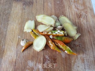 土豆片炖回锅肉步骤3