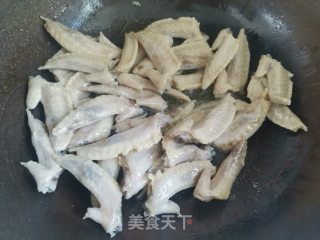 红烧鸡翅尖步骤6