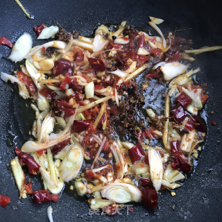 麻香红酒炖鸡翅步骤6
