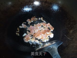韭黄笋子炒肉步骤1