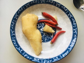 泡椒仔姜炒鸡胗步骤1