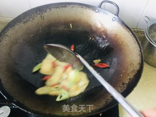 泡椒仔姜炒鸡胗步骤4