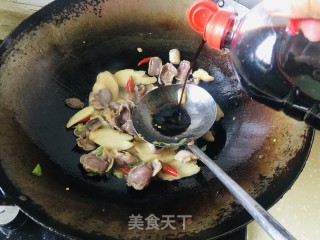 泡椒仔姜炒鸡胗步骤8