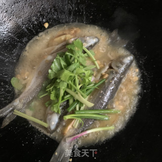 煎煮尖头鱼步骤8