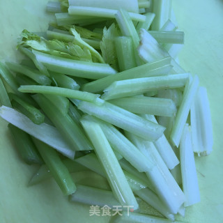香芹瘦肉土豆片步骤4