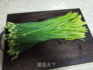 韭苔炒肉步骤1