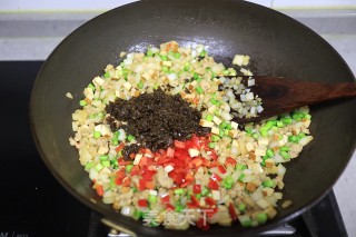 肉末洋葱炒香干步骤5