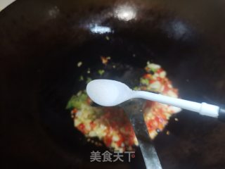 大蒜辣椒炒猪头肉步骤2