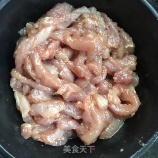 家常青椒炒肉丝步骤3