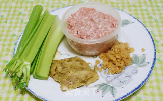 菜脯西芹肉末步骤1
