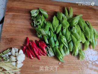 小炒鸡胸肉步骤3