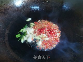 大蒜辣椒炒牛筋步骤4