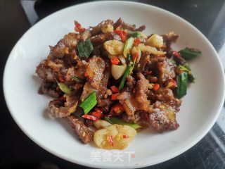 大蒜辣椒炒牛筋步骤9