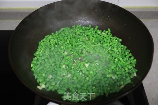 鸡蛋炒豇豆步骤6
