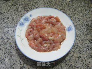 柿子椒鸡腿肉炒莲藕步骤6