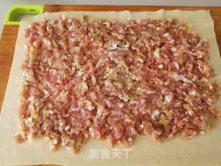 熏豆皮肉卷步骤3