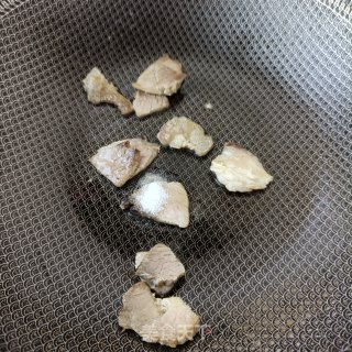 熟肉炒嫩南瓜片步骤5