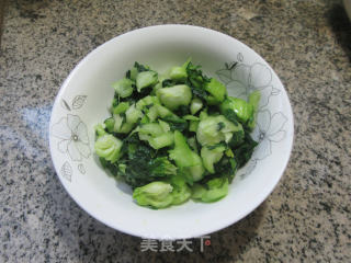圆蛤肉茭白炒手捏菜步骤11
