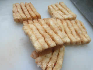 黑木耳莲藕烧兰花豆腐干步骤3