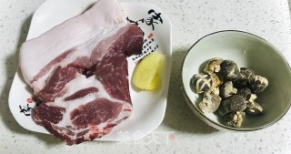 香菇肉饼步骤1