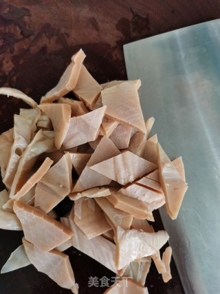 葱姜炒鱿鱼步骤4