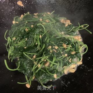 黄豆酱炒番薯叶步骤7