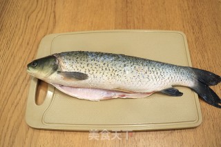 啤酒炖草鱼步骤1