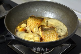 啤酒炖草鱼步骤8