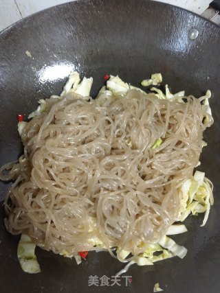 包菜炒粉条步骤11