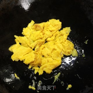 圣女果炒鸡蛋步骤3