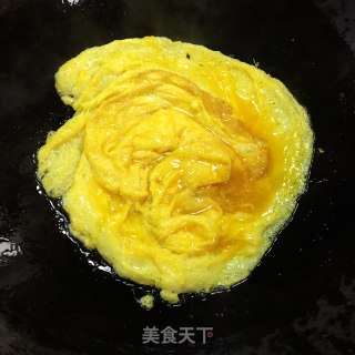 圣女果炒鸡蛋步骤2