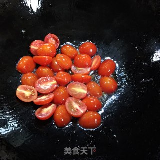 圣女果炒鸡蛋步骤4