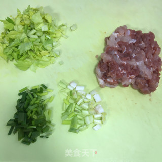 肉末炖豆腐步骤1