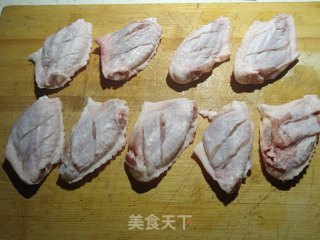 干锅大虾鸡翅步骤1