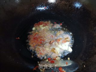 酸包菜炒粉皮步骤5