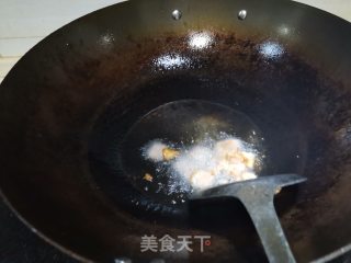 酸包菜炒粉皮步骤4
