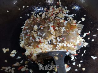 酸包菜炒粉皮步骤10