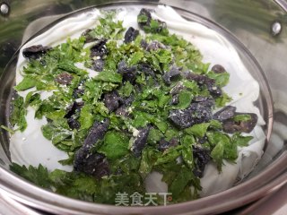 蒸木耳芹菜叶步骤6