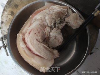 炒猪肉步骤1