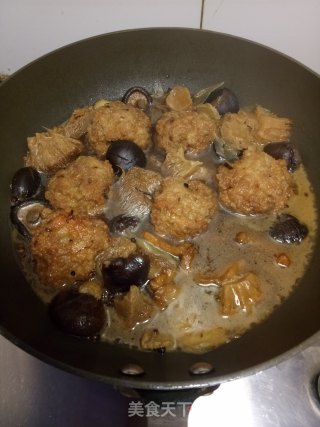 菌菇炖肉丸步骤11