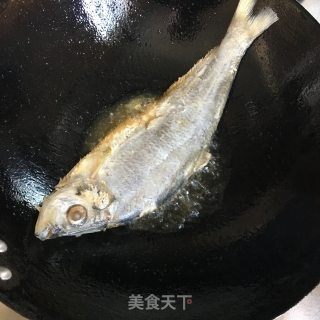 红烧香鱼步骤1