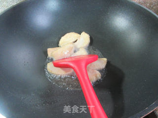 莲藕烧小素鸡步骤5