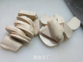 莲藕烧小素鸡步骤4