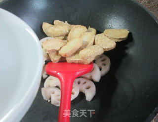 莲藕烧小素鸡步骤7